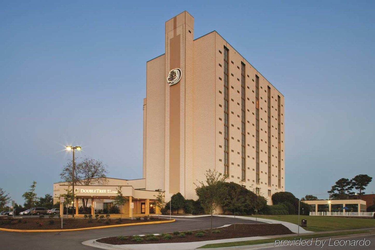 Doubletree By Hilton Virginia Beach Exterior photo